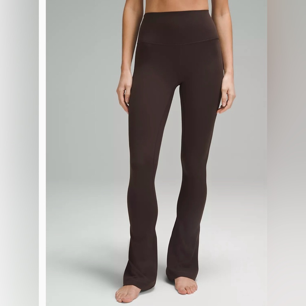 lululemon Align High-Rise Mini-Flare Pant
Regular Sz 2 NWT